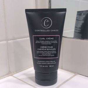 Controlled Chaos Curl Creme